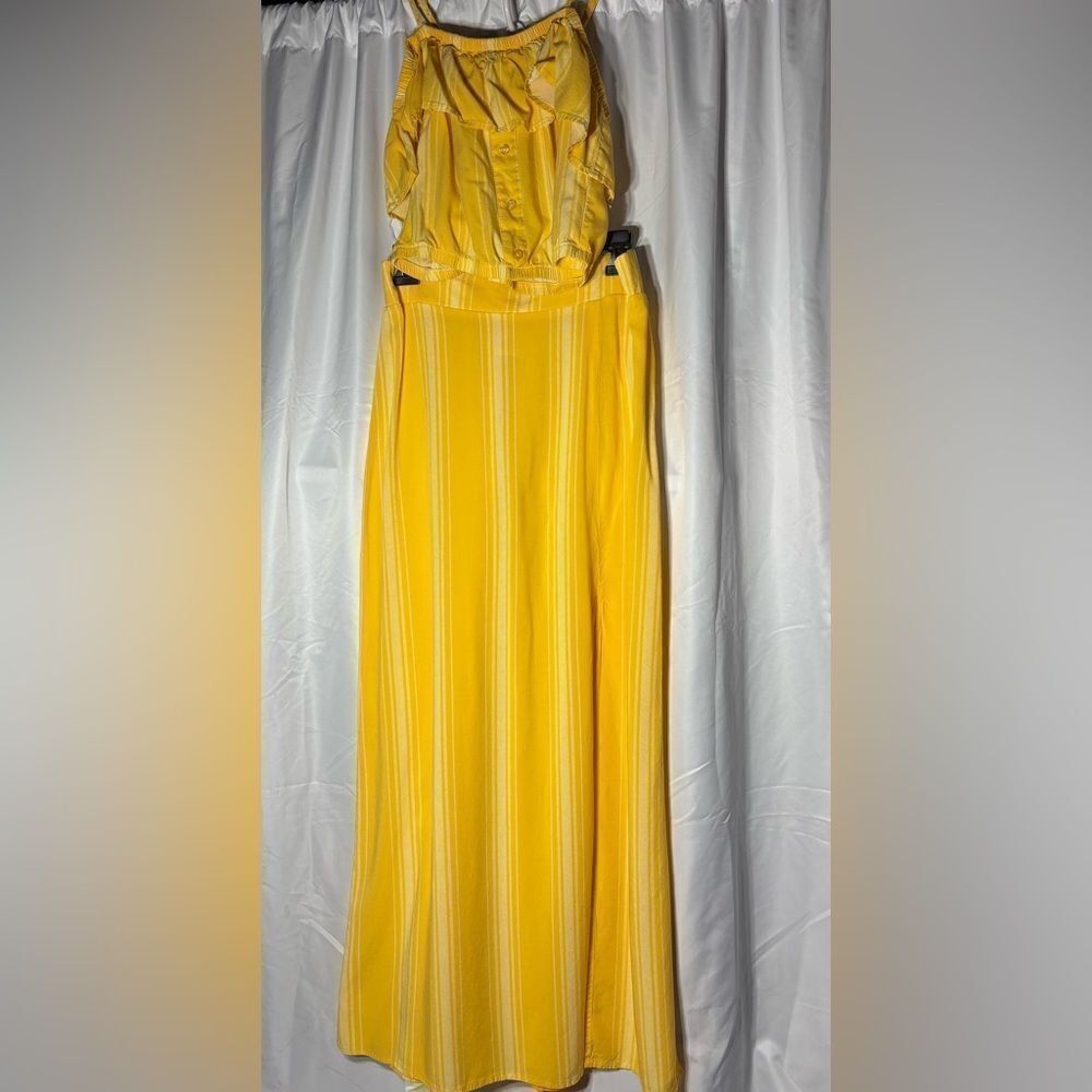No Boundaries 2 pc Top & Matching Skirt Set Junior Size Large 11-13 EPC